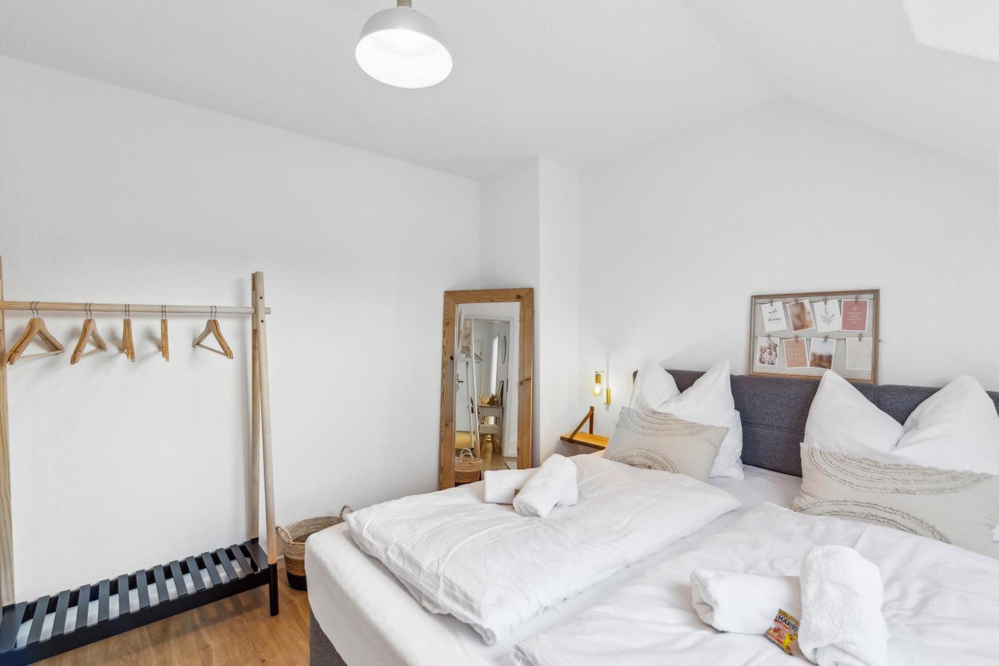 Citychalet- 73M2-Boxspringbett-Neu Renoviert-Kueche-Sehr Ruhig Bochum Luaran gambar